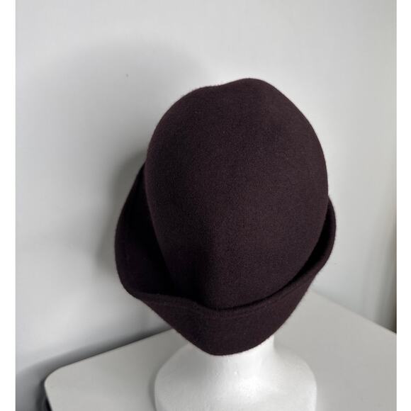 1970s–1980s New York Hat Co Brown Wool Felt Asymmetrical Cloche Hat main image 6